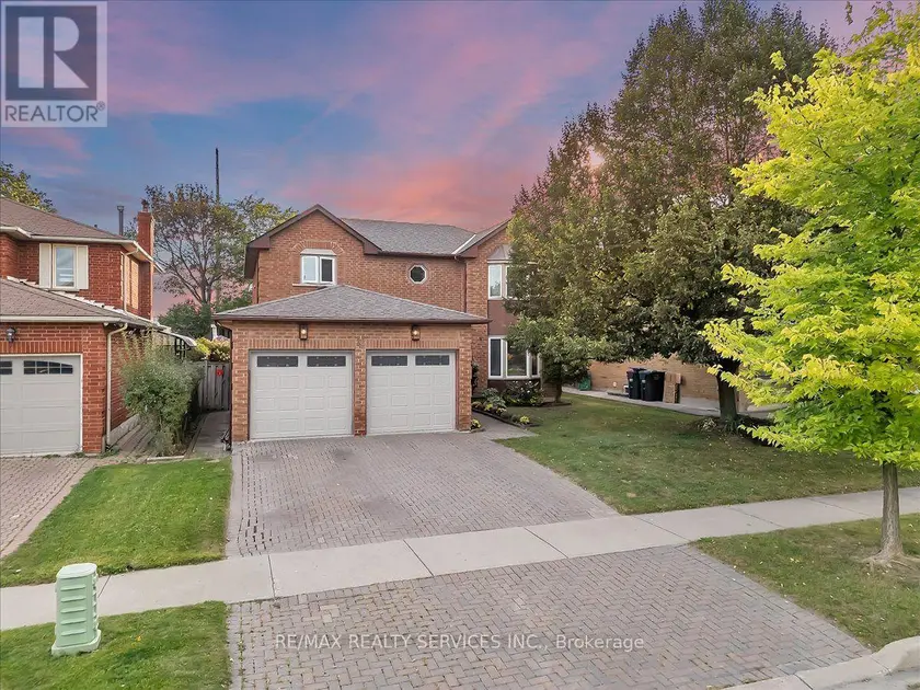 Detached at 18 CORKETT DRIVE, Brampton