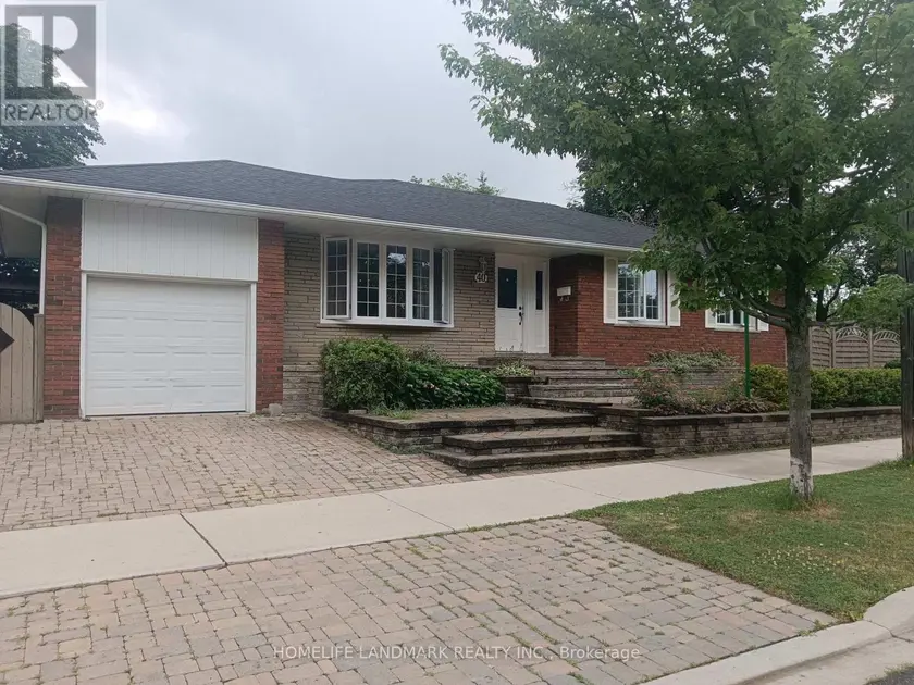 Detached at 40 CARSBROOKE ROAD, Toronto