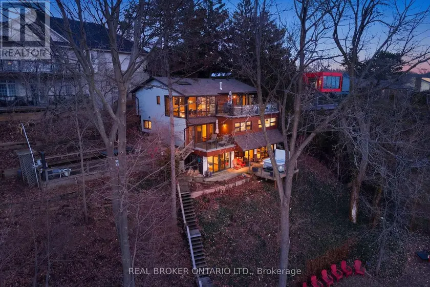 Detached at 868 DANFORTH PLACE, Burlington