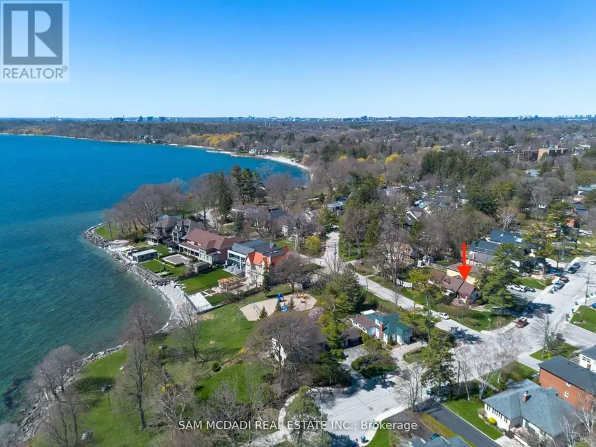 Detached at 62 MAPLE AVENUE S, Mississauga