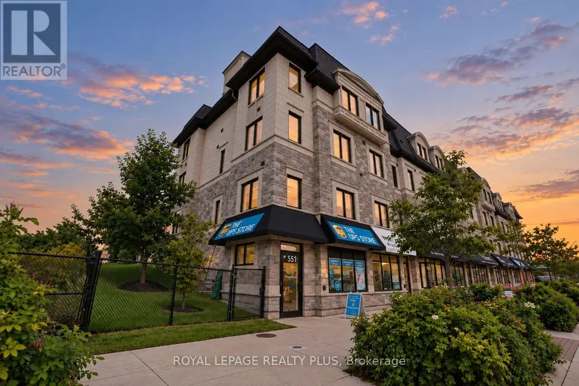Townhouse at 560 RAPIDS LANE, Mississauga