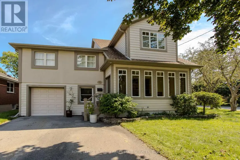 Detached at 707 ROSS STREET, Burlington