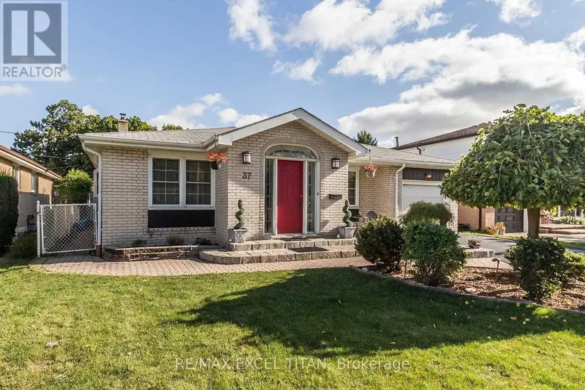 Detached at 37 BRAEMAR DRIVE, Brampton