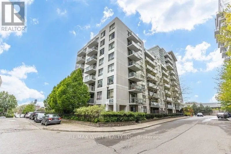 Apartment at 704 - 812 LANSDOWNE AVENUE, Toronto