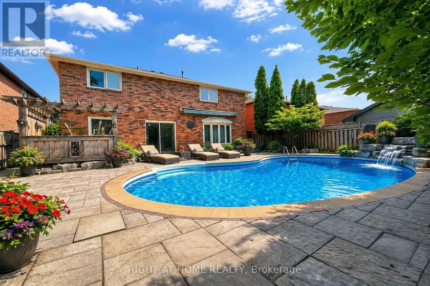 Detached at 1311 PLAYTER PLACE, Oakville