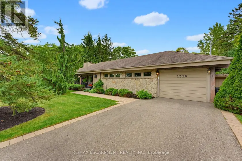 Detached at 1316 NEVARC DRIVE, Burlington
