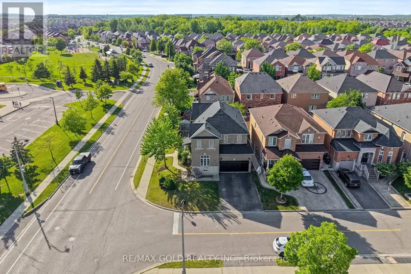 Detached at 261 MOUNTAINASH ROAD, Brampton