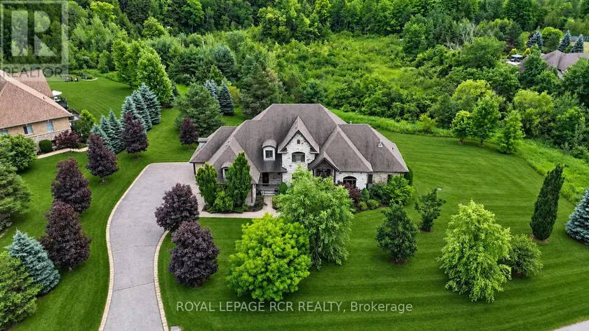 Detached at 7 PROCTOR AVENUE, Caledon