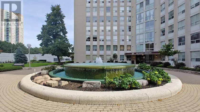 Apartment at 802 - 3650 KANEFF CRESCENT, Mississauga