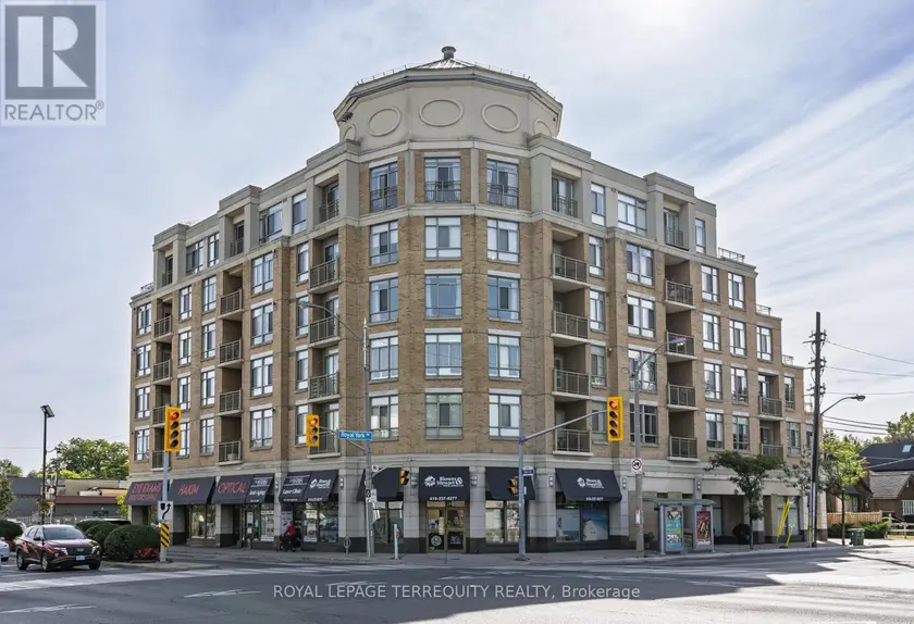 Apartment at 407 - 935 ROYAL YORK ROAD, Toronto