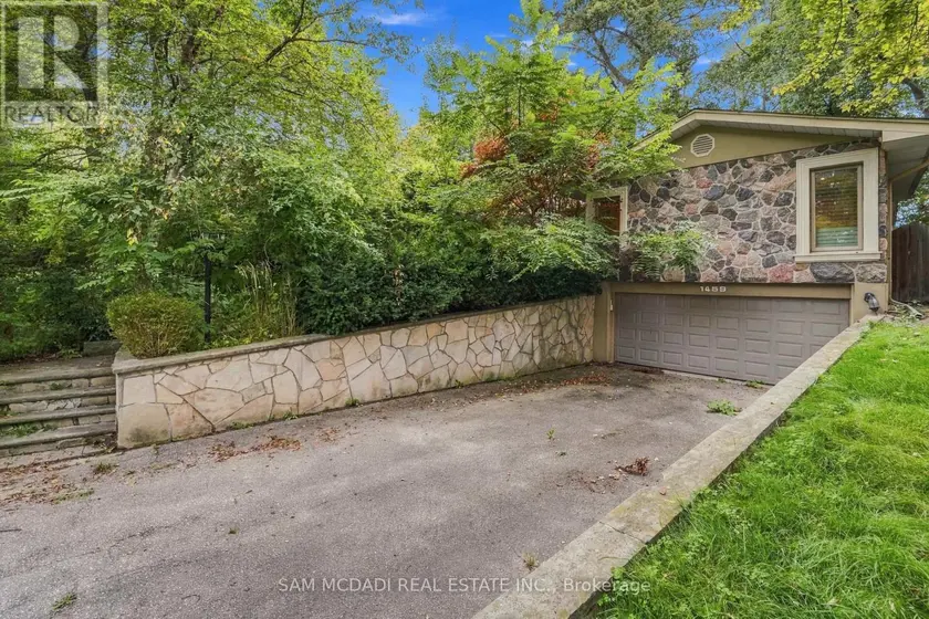 Detached at 1459 BIRCHWOOD DRIVE, Mississauga