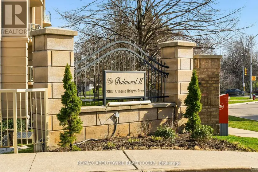 Apartment at 209 - 2085 AMHERST HEIGHTS, Burlington