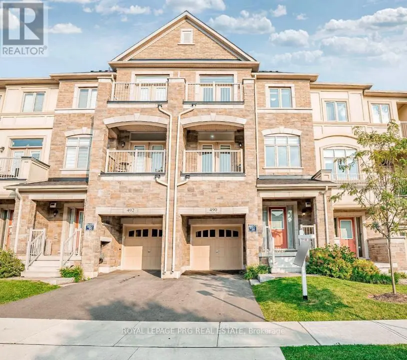 Townhouse at 490 SILVER MAPLE ROAD, Oakville