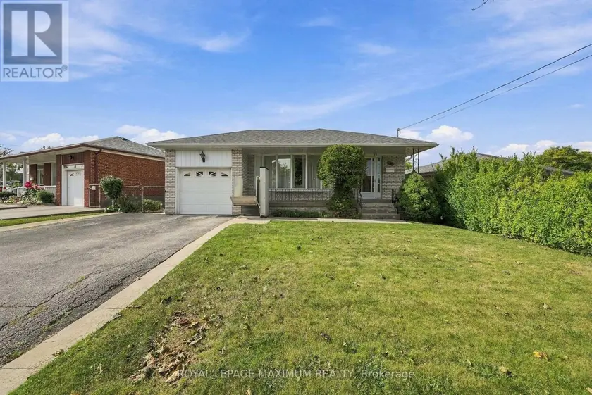 Detached at 35 NORFIELD CRESCENT, Toronto