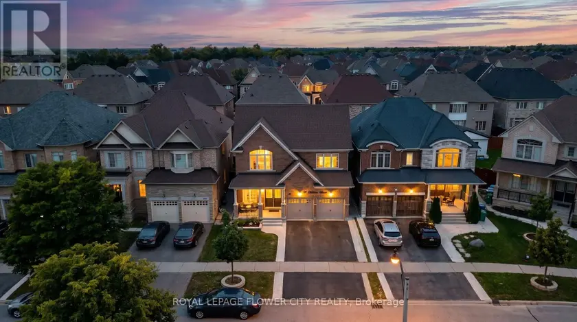 Detached at 19 SOLSTICE STREET, Brampton