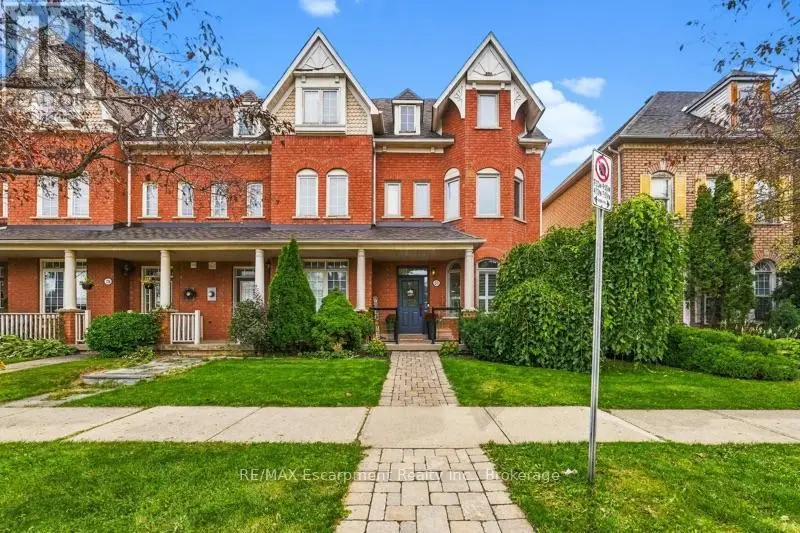 Townhouse at 272 GLENASHTON DRIVE, Oakville