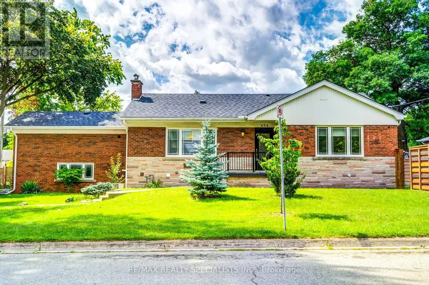 Detached at LOWER - 454 MAYZEL ROAD, Burlington