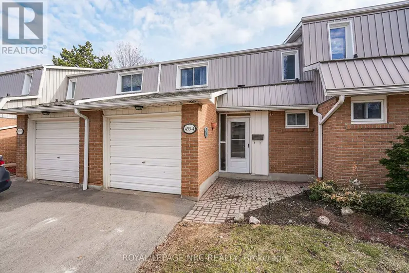 Townhouse at 4 - 453 WOODVIEW ROAD, Burlington
