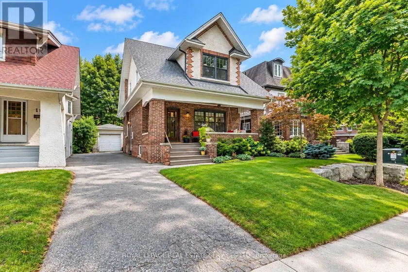 Detached at 21 EASTBOURNE CRESCENT, Toronto