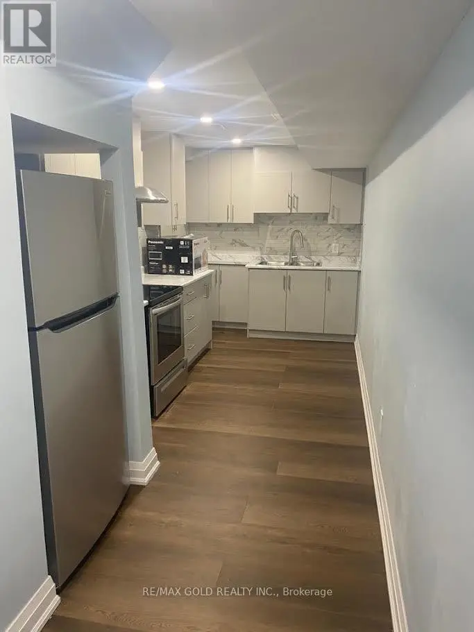 Townhouse at LOWER - 172 GOLDEN SPRINGS DRIVE, Brampton