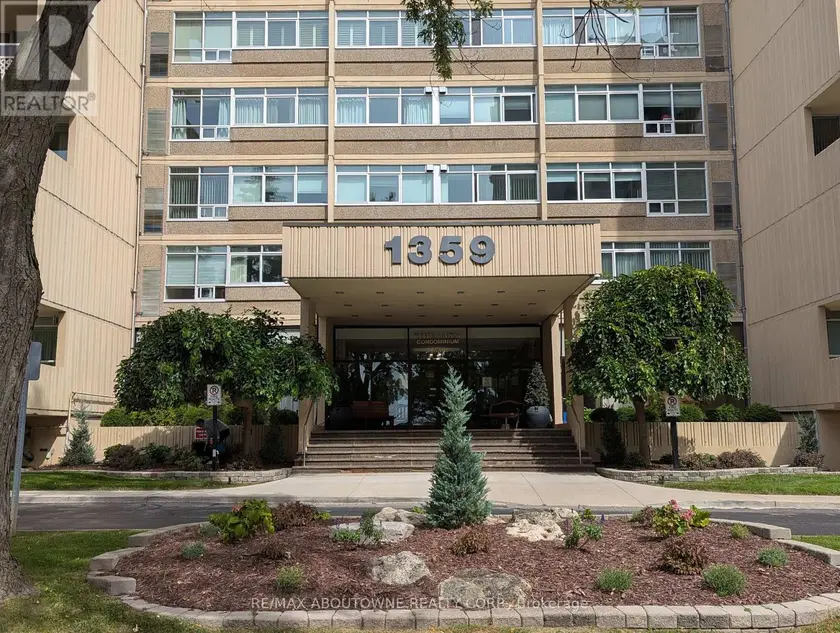 Apartment at 306 - 1359 WHITE OAKS BOULEVARD, Oakville