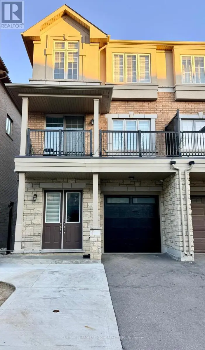 Semi-Detached/Link at MAIN/UPPER - 31 HASHMI PLACE, Brampton