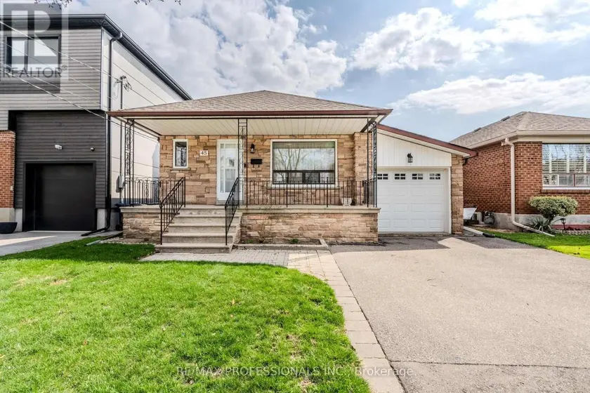Detached at 45 CHARTWELL ROAD, Toronto