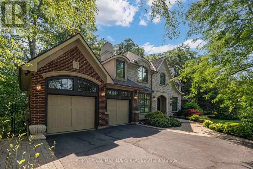 Detached at 45 SHOREWOOD PLACE, Oakville