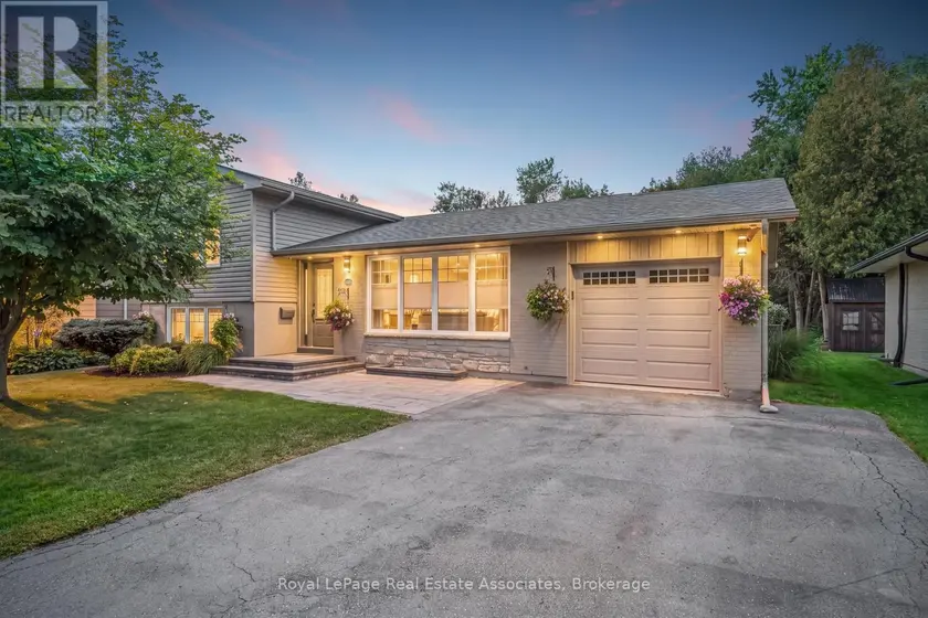 Detached at 132 ELMORE DRIVE, Halton Hills