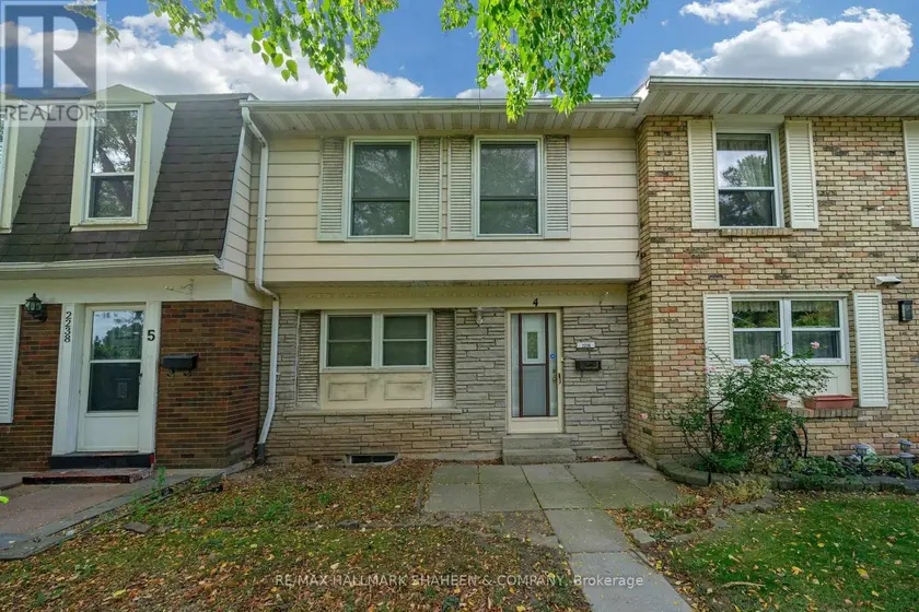 Townhouse at 4 - 2238 UPPER MIDDLE ROAD, Burlington