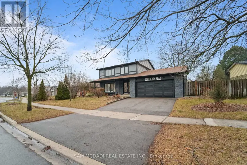 Detached at 2290 DEVON ROAD, Oakville