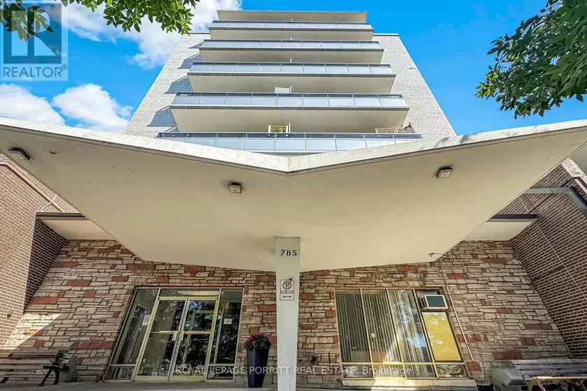 Apartment at 703 - 785 BROWNS LINE, Toronto