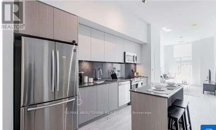 Apartment at A917 - 125 BRONTE ROAD, Oakville