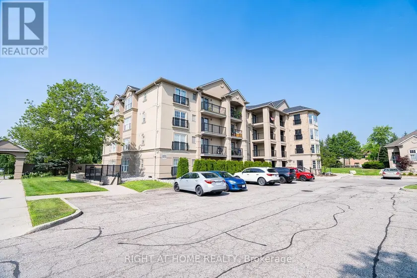 Apartment at 302 - 1471 MAPLE AVENUE, Milton