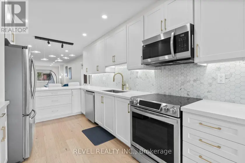 Detached at 163 NORTHLAND AVENUE, Toronto