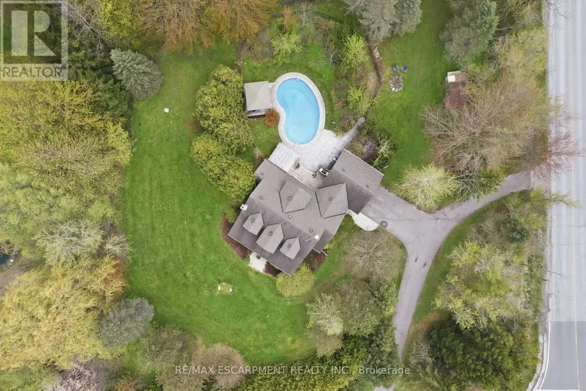 Detached at 2000 15TH SIDE ROAD, Milton