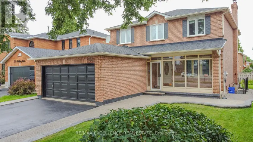 Detached at 303 HICKORY CIRCLE, Oakville
