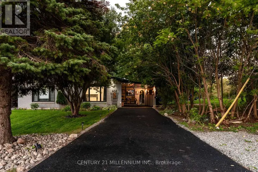 Semi-Detached/Link at 139 TOWN LINE, Orangeville