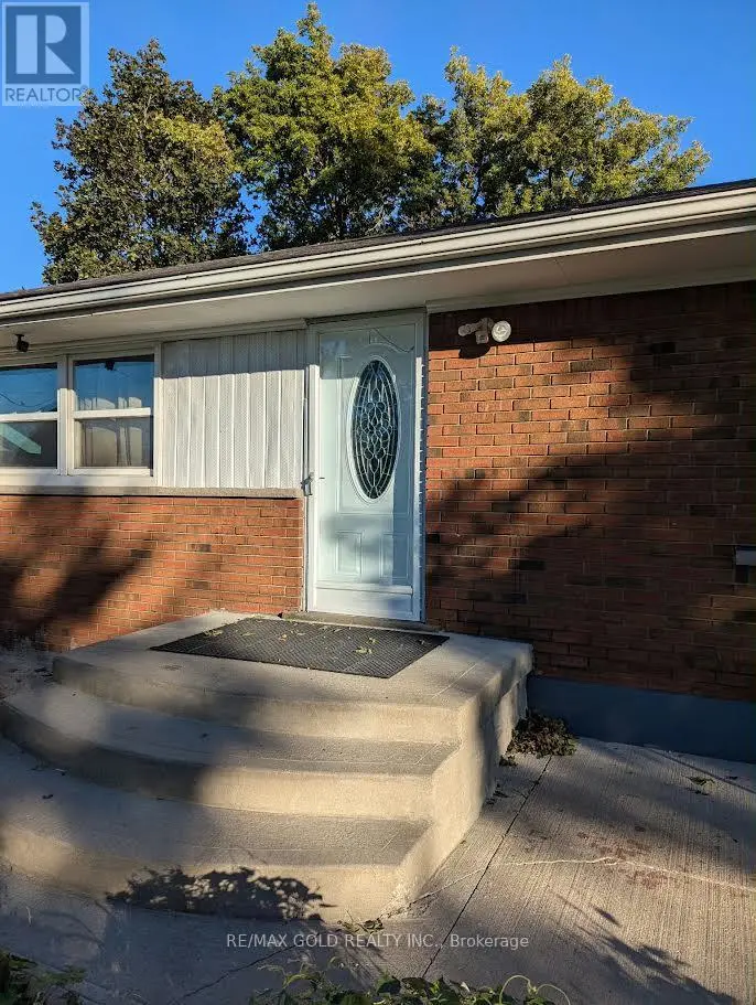 Detached at 9800 BRITANNIA ROAD, Milton