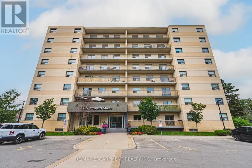 Apartment at 104 - 2077 PROSPECT STREET, Burlington