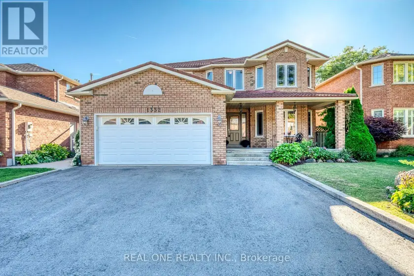 Detached at 1332 GREENWOOD CRESCENT, Oakville