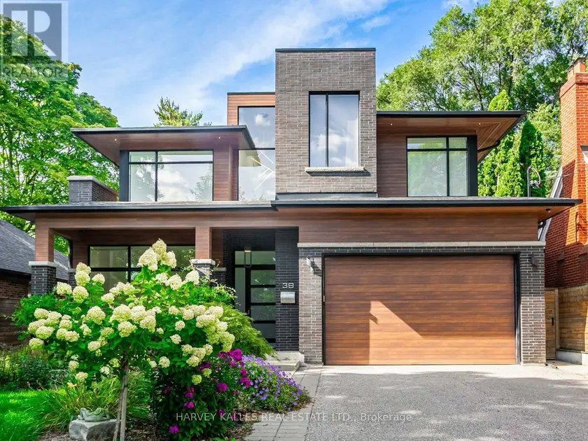 Detached at 38 VAN DUSEN BOULEVARD, Toronto