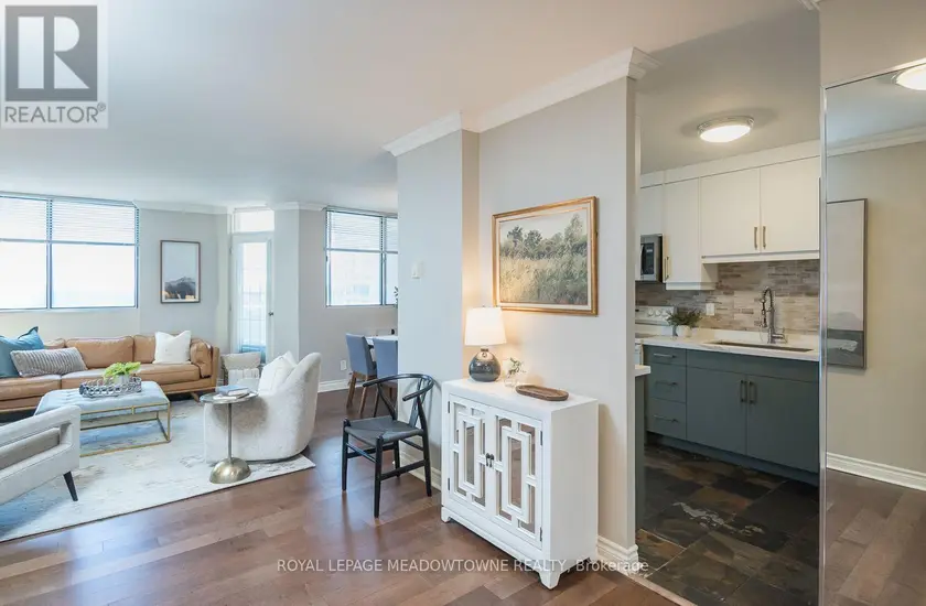 Apartment at 704 - 81 MILLSIDE DRIVE, Milton