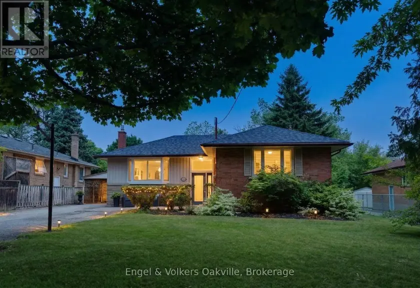 Detached at 465 FOURTH LINE, Oakville