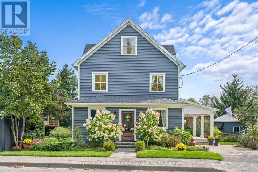Detached at 16 WILDWOOD ROAD, Halton Hills
