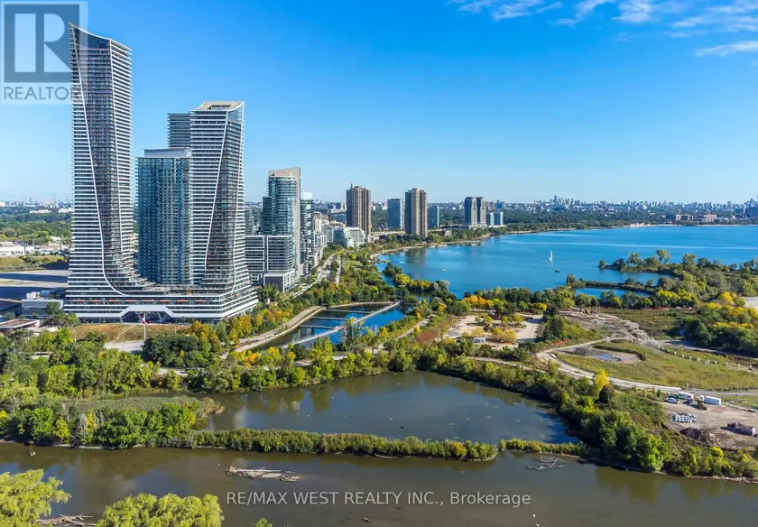 Apartment at 1705 - 10 PARK LAWN ROAD, Toronto