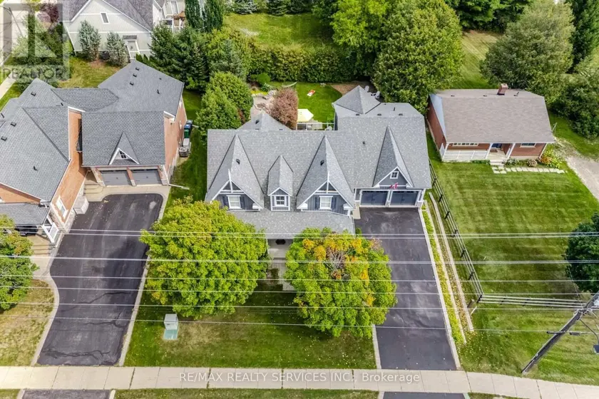 Detached at 15727 MCLAUGHLIN ROAD, Caledon