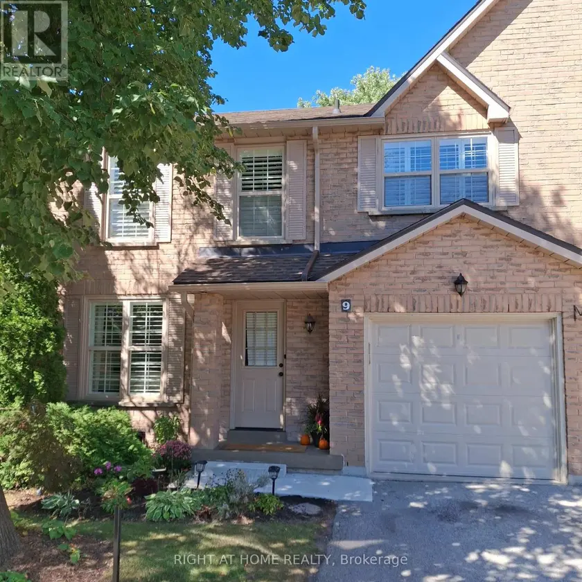 Townhouse at 9 - 2272 MOWAT AVENUE, Oakville
