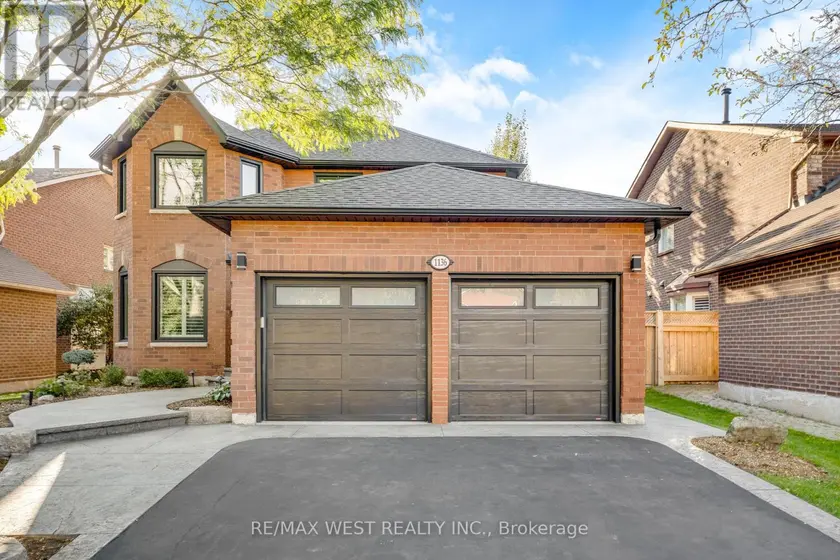 Detached at 1136 GOODSON CRESCENT, Oakville