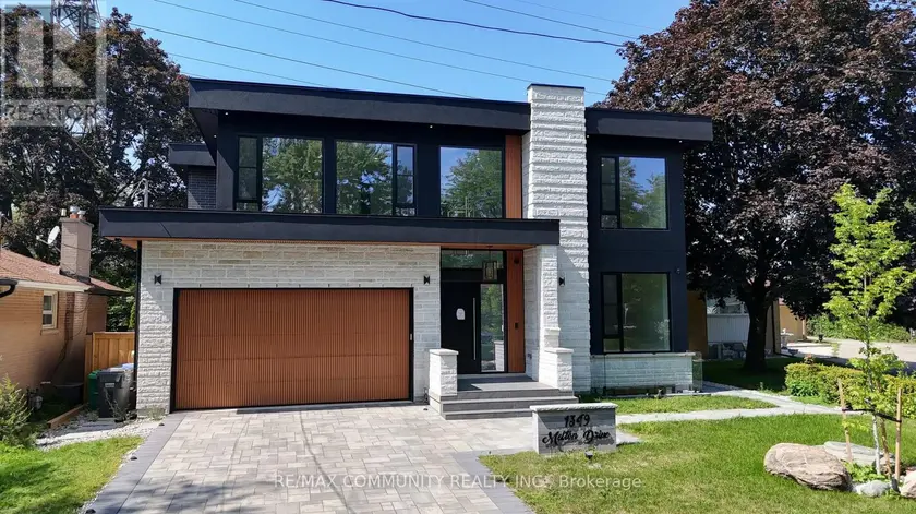 Detached at 1349 MELTON DRIVE, Mississauga